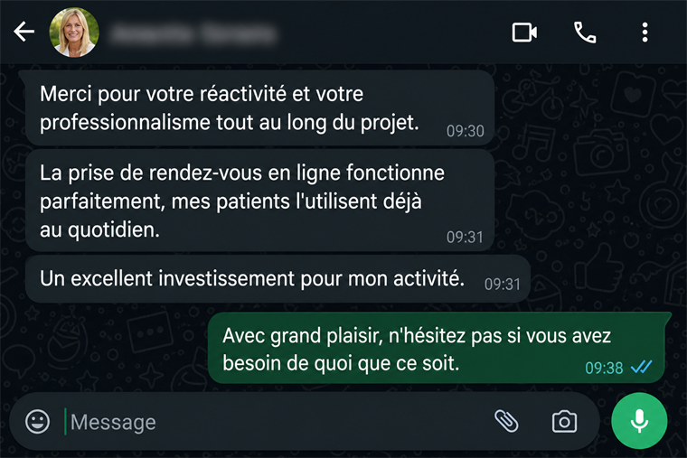 Message WhatsApp d'une cliente dont la prise de rendez-vous en ligne fonctionne